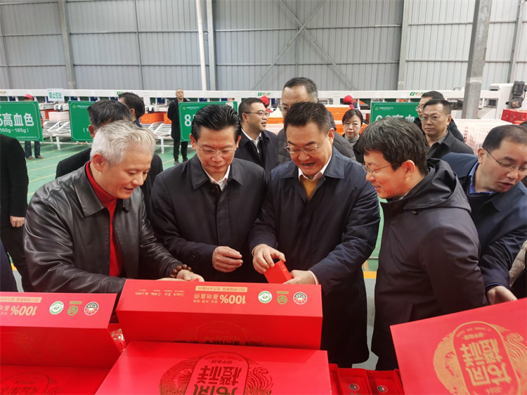 蔡邦銀一行到資中調(diào)研棉麻集團(tuán)重點(diǎn)項目建設(shè)情況